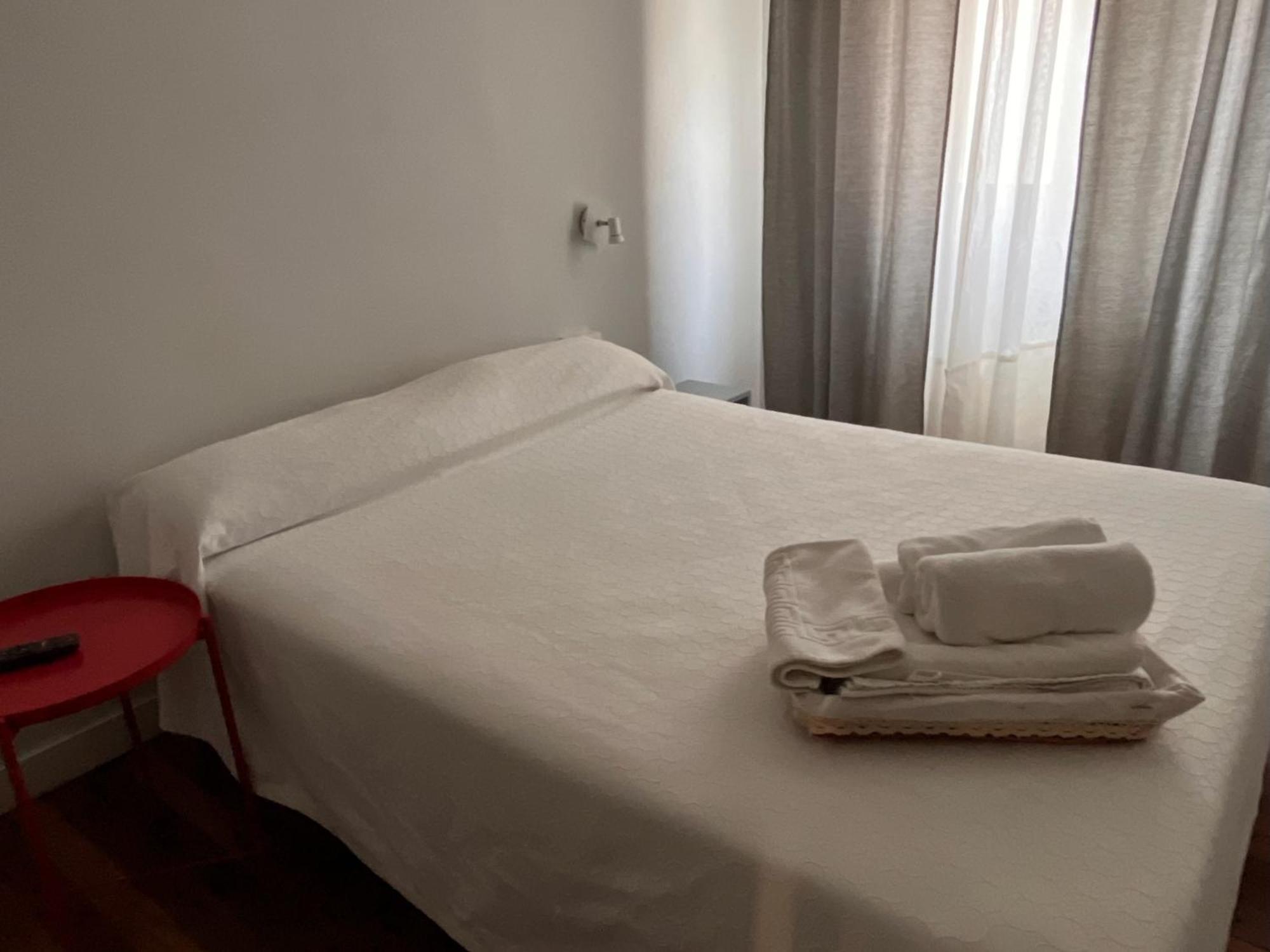 Hotel Bolina Guernica Buitenkant foto