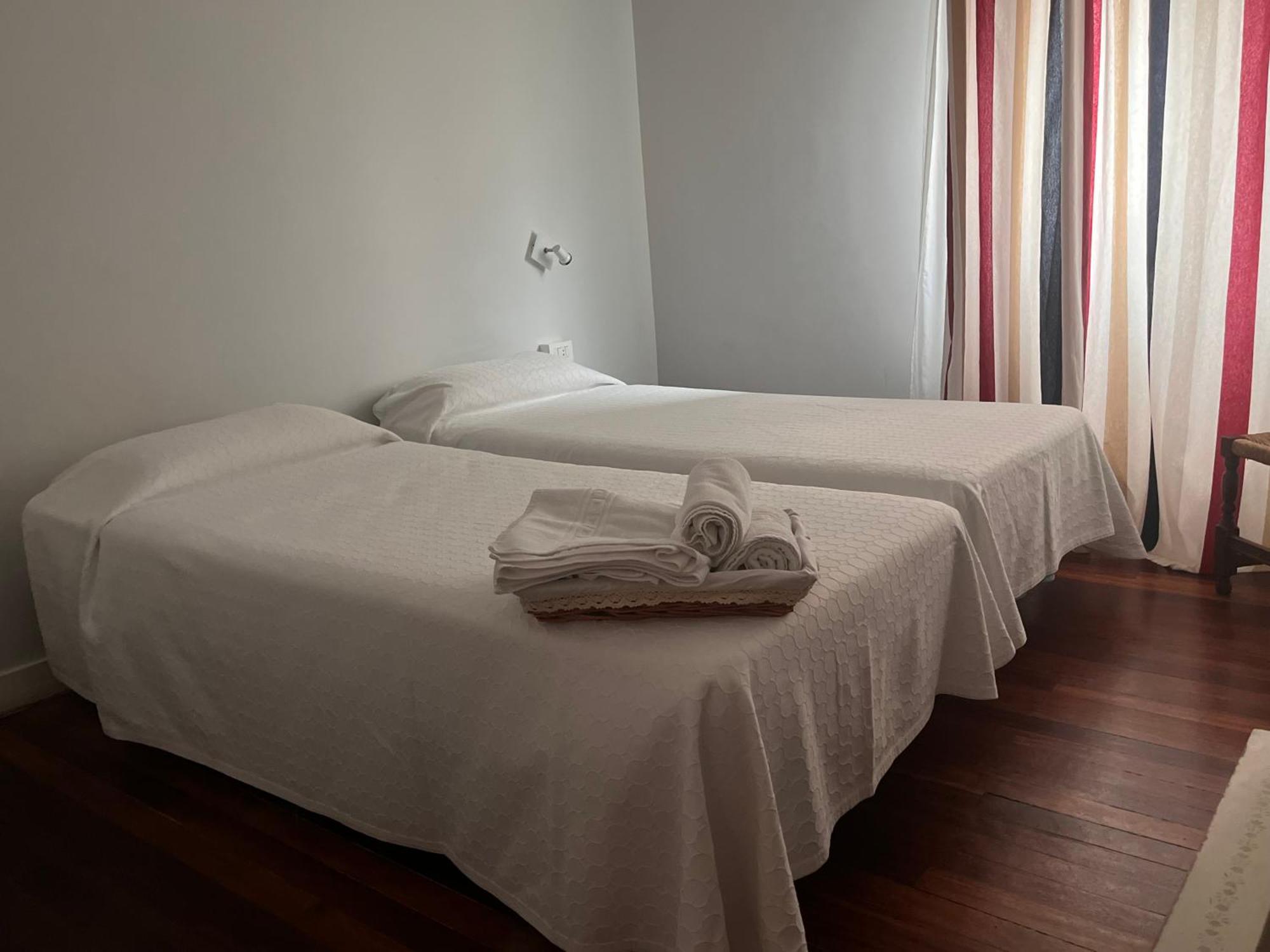 Hotel Bolina Guernica Buitenkant foto